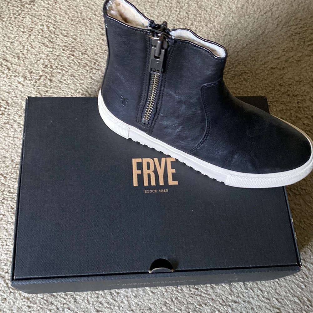 FYRE LEATHER GIA LUG SHEARLING DOUBLE ZIPPER